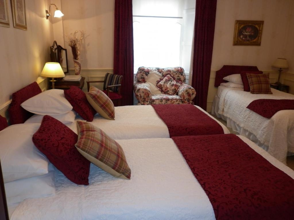 Comelybank Guesthouse Crieff Ruang foto