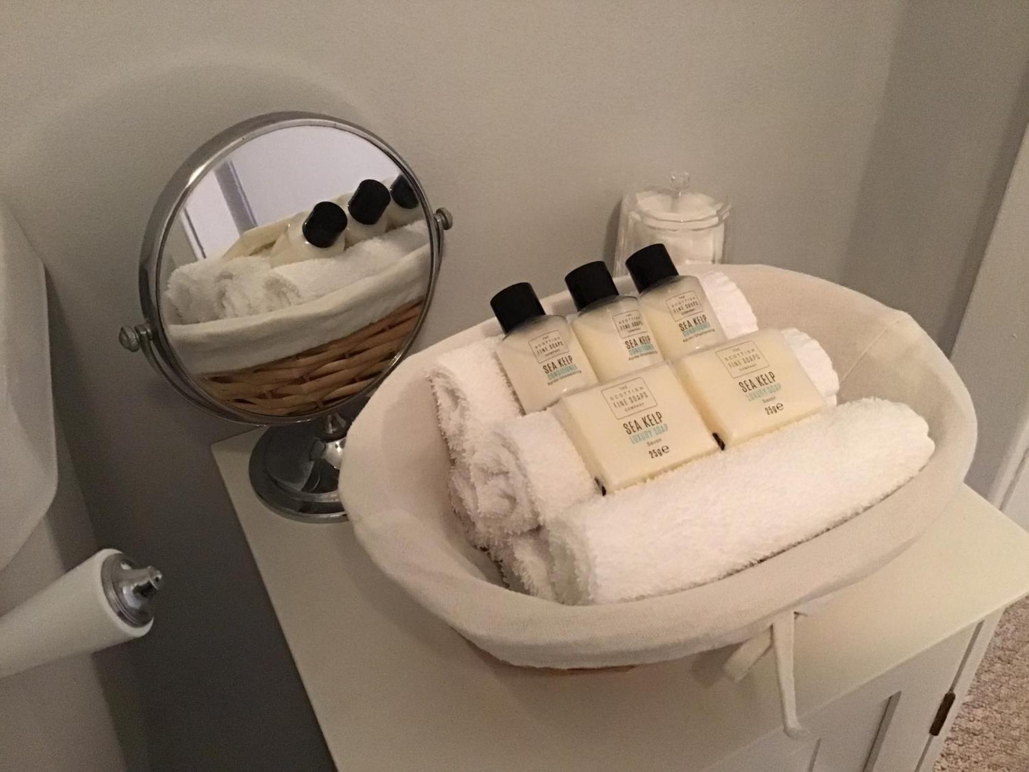 Comelybank Guesthouse Crieff Bagian luar foto
