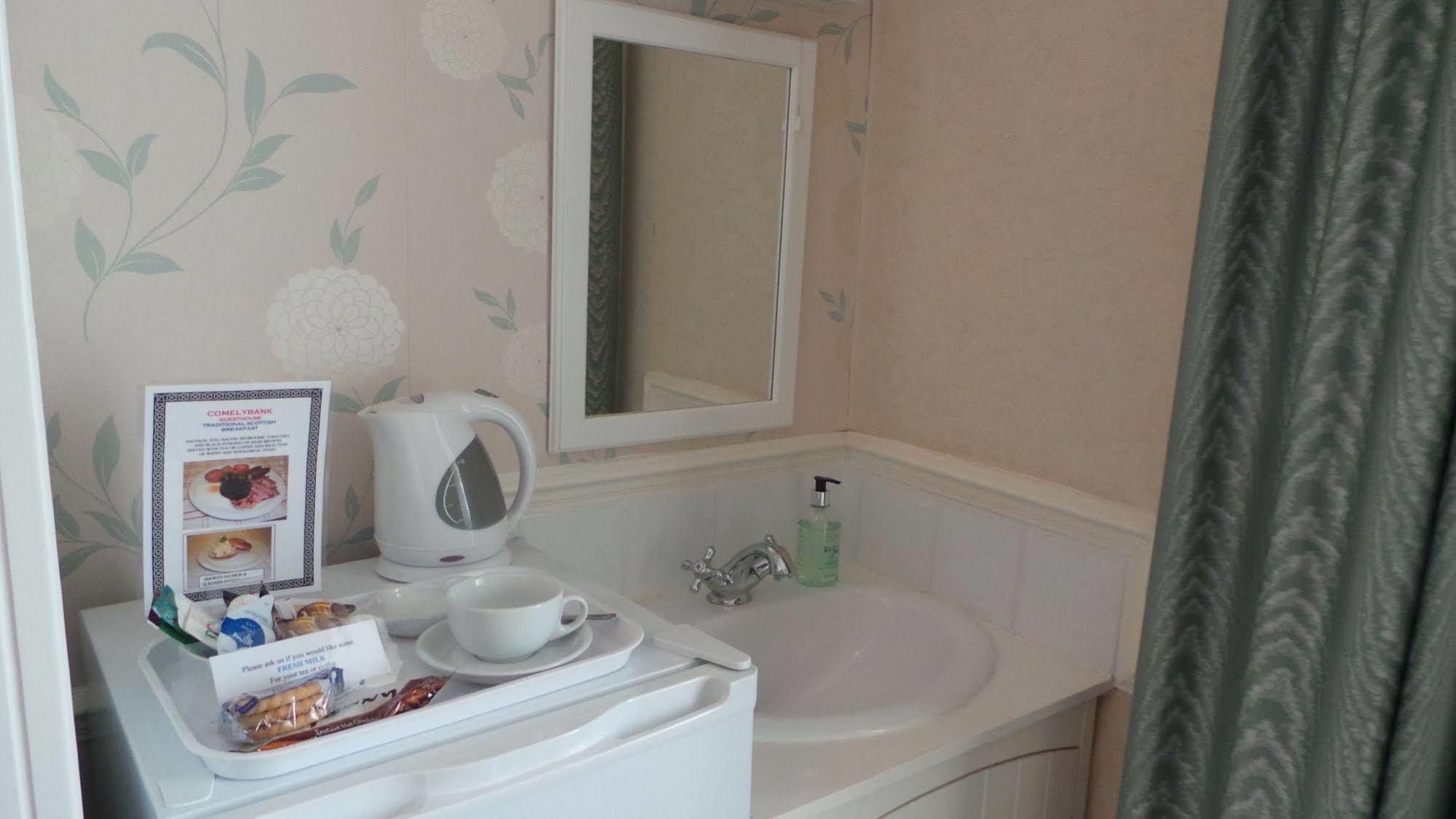Comelybank Guesthouse Crieff Bagian luar foto