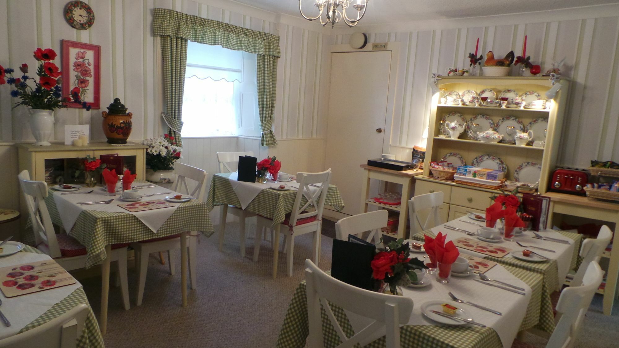 Comelybank Guesthouse Crieff Bagian luar foto